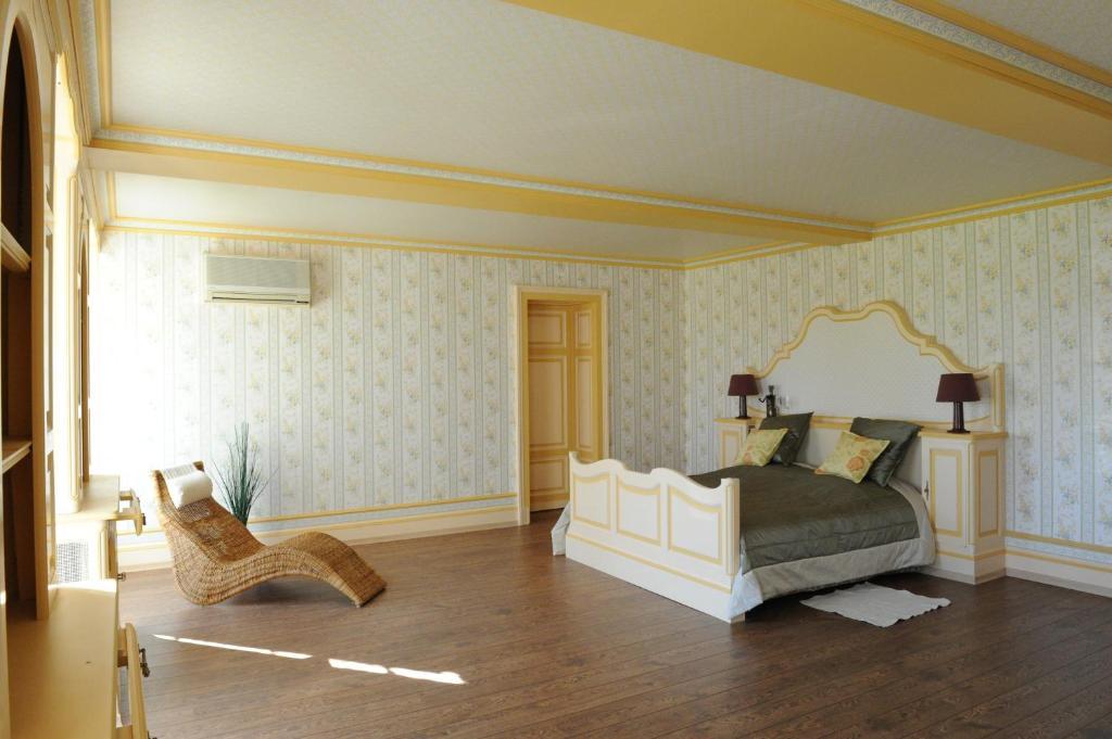 Chateau De Lacaze Bed & Breakfast Lagarrigue  Bilik gambar