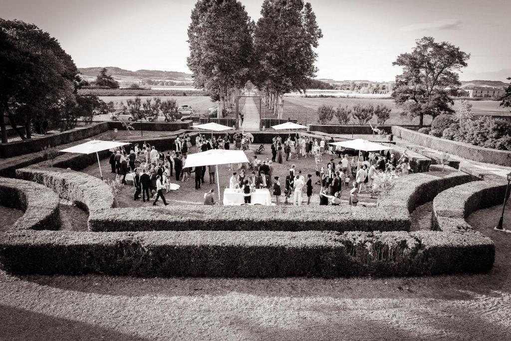 Chateau De Lacaze Bed & Breakfast Lagarrigue  Luaran gambar