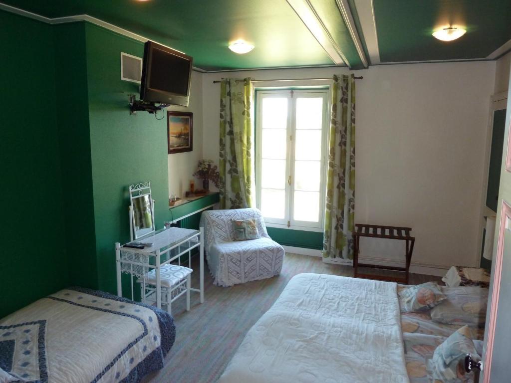 Chateau De Lacaze Bed & Breakfast Lagarrigue  Luaran gambar