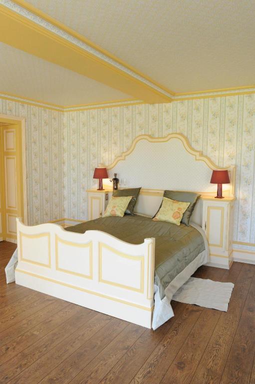 Chateau De Lacaze Bed & Breakfast Lagarrigue  Bilik gambar